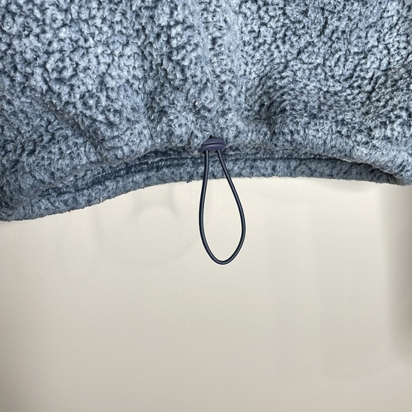 Gray Cropped Fleece Top - Picture 7 of 7